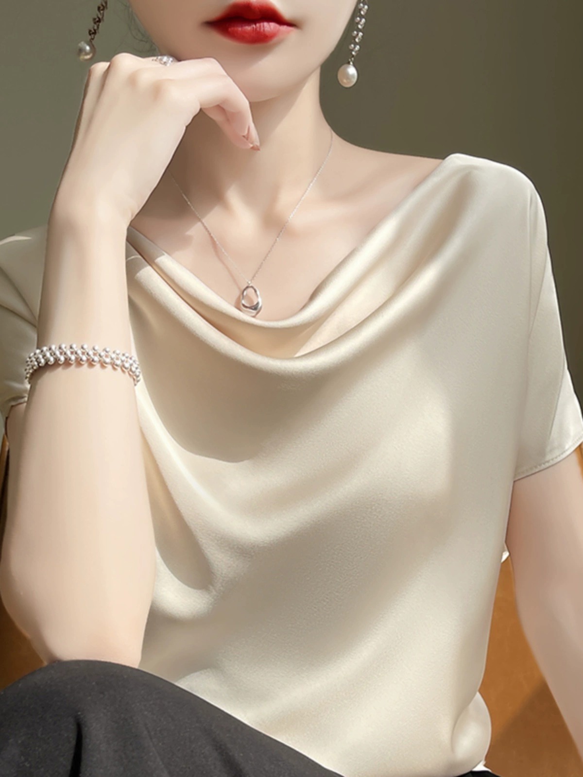 法式缎面一字肩真丝醋酸女夏