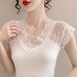 白色蕾丝内搭吊带背心女打底衫2025新款洋气时髦性感V领无袖上衣
