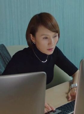 羊毛针织衫女半高领修身短袖套头