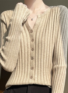 2025秋冬新款坑条针织开衫女外套打底毛衣洋气修身上身