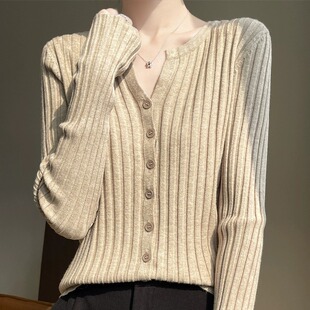 2025秋冬新款坑条针织开衫女外套打底毛衣洋气修身上身