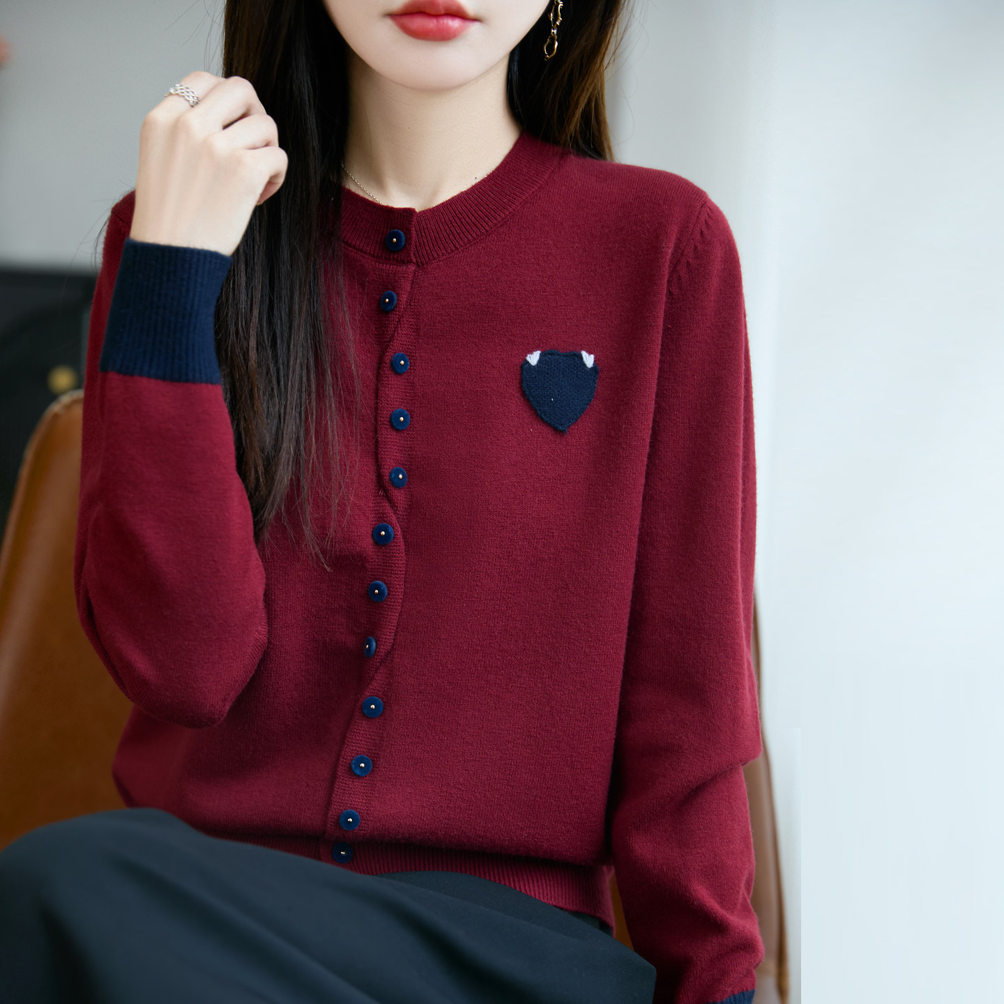 撞色小香风拼色爱心圆领开衫女2025秋季新款宽松针织毛衣小外套,女装/女士精品,毛针织衫,淘宝优惠券,粉丝福利购,淘宝优惠卷