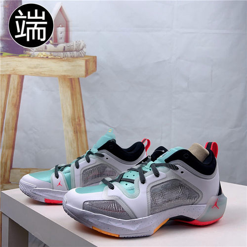 Jordan男女高帮耐磨实战篮球鞋