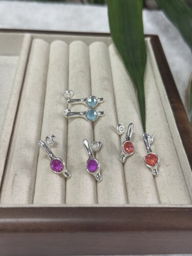 西班牙unode50水晶奢华简约百搭耳环