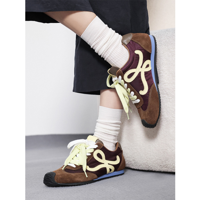 磨砂牛皮歪头撞色四德训阿甘鞋女