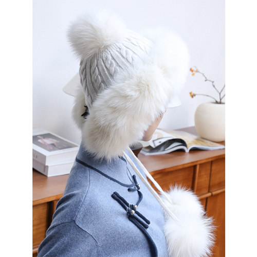 纯山羊绒针织拼狐狸毛格格护耳帽