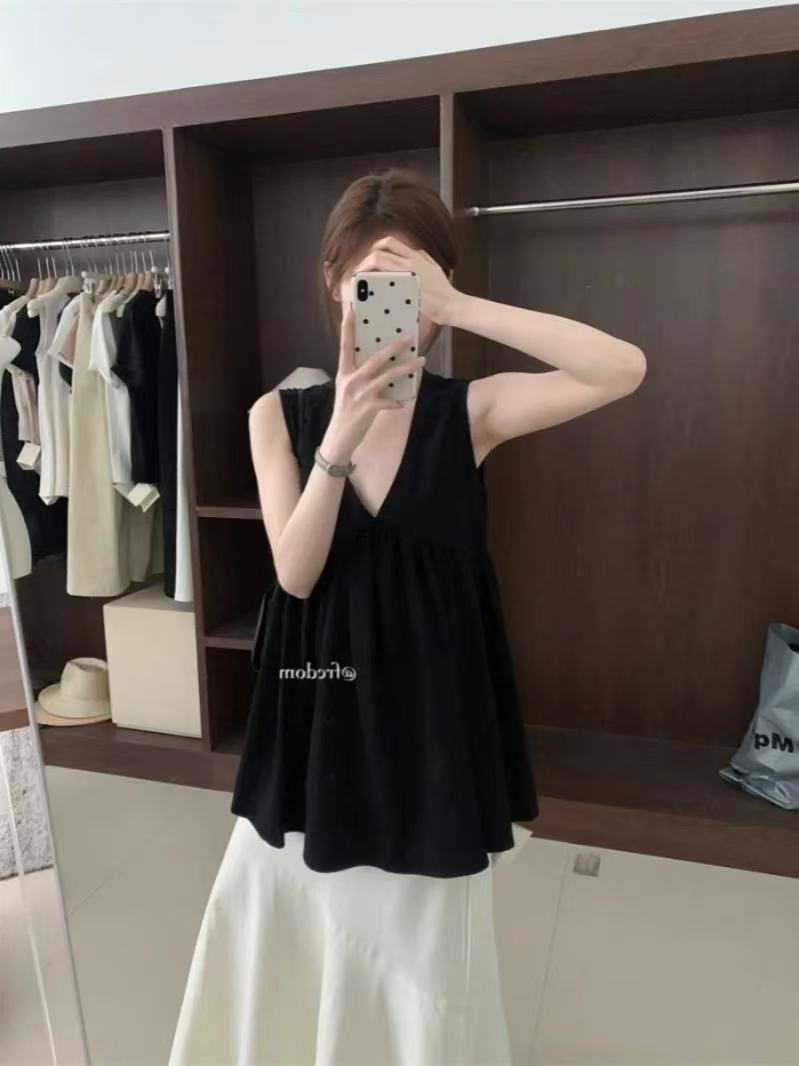 黑色无袖吊带背心衬衫女夏2025新款法式独特漂亮小衫显瘦宽松上衣