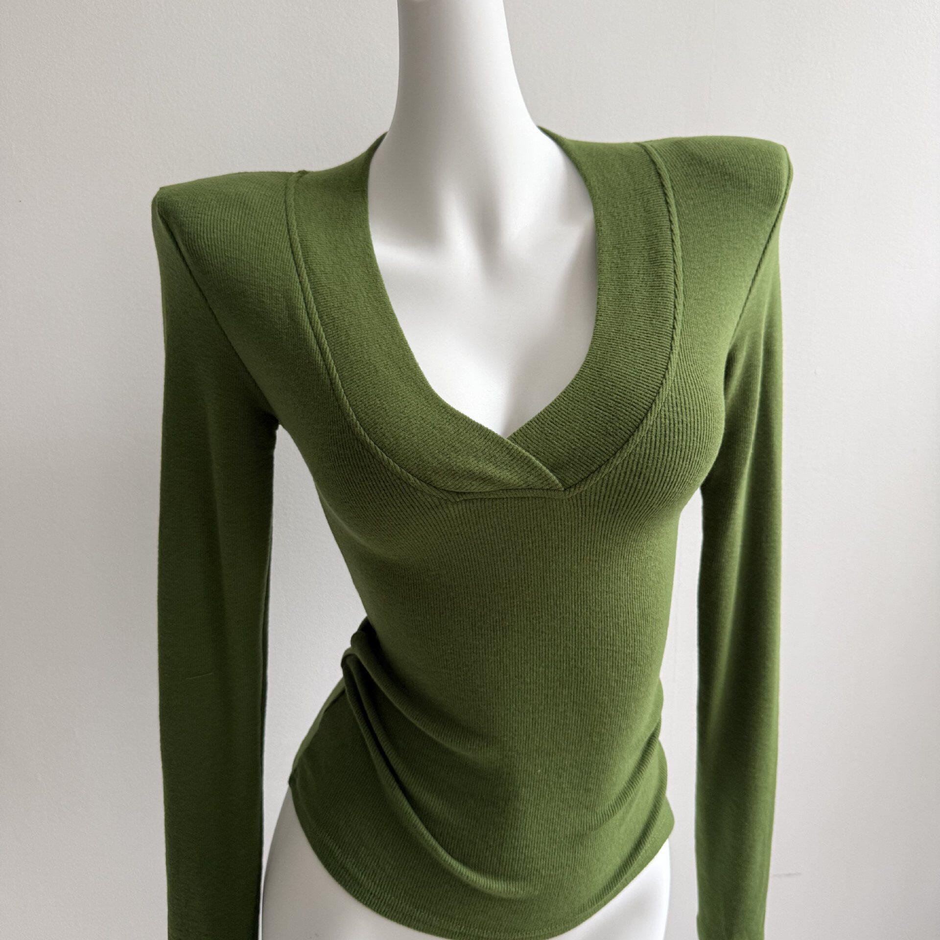 极简搭配~很好穿显白性感宽V领显身材带肩垫长袖上衣内搭打底衫女