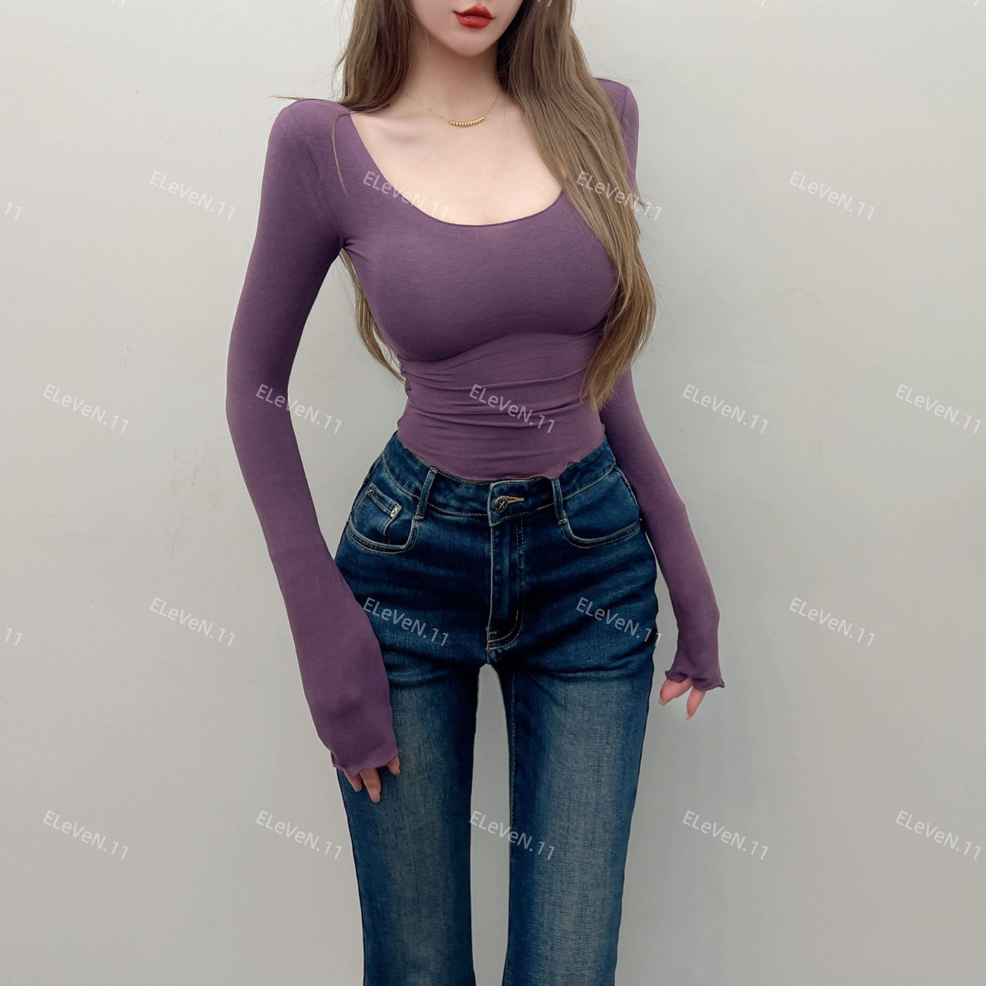 极简主义～无龄感纯欲薄款面膜T紧身U领显白收腰打底衫上衣女2026