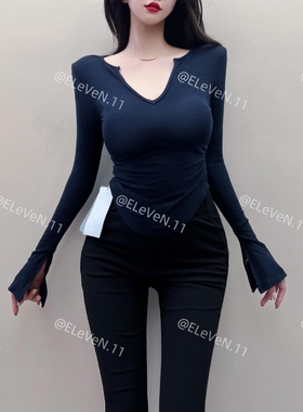 谁穿谁爱 ~掐腰小性感半开领长袖上衣女紧身T恤打底衫秋冬内搭ins