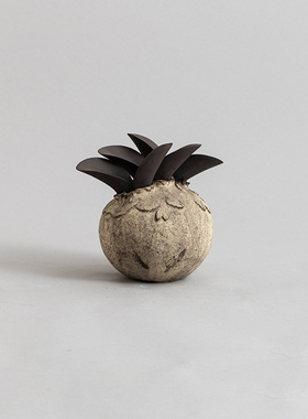 日本植物装置雕塑摆件现货