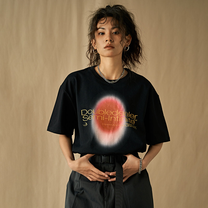 DoubleDealer新款潮流基础款印花圆领纯棉上衣宽松美式短袖t恤女 - 实物图