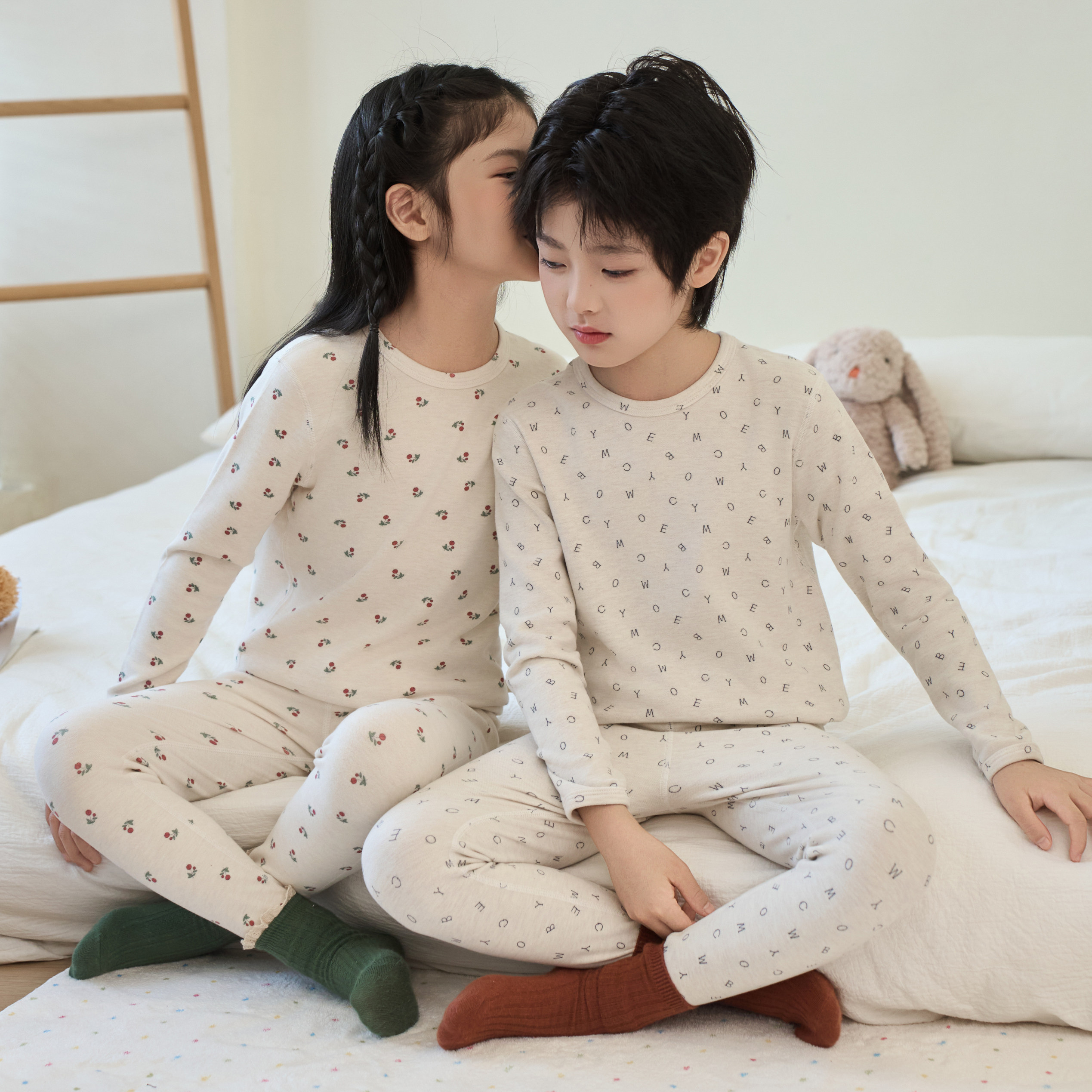 冬季男女童桑蚕丝加厚家居服套装