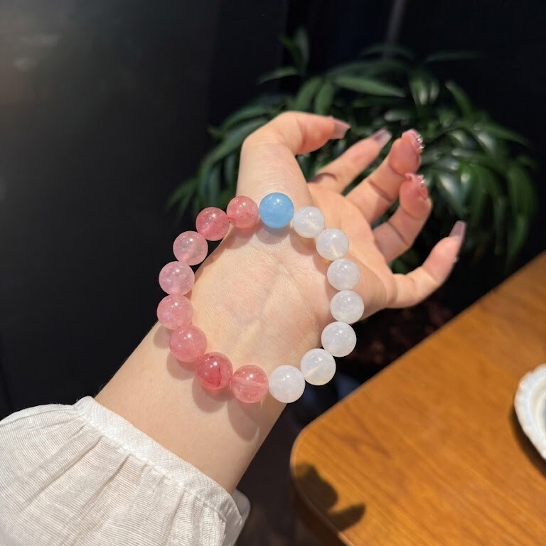 草莓晶海蓝宝白玉手链 粉蓝白三色 初恋清纯风 转运保平安