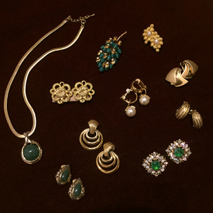 MORE VINTAGE海外西洋古董耳环Trifari金色水钻优雅复古耳夹中古