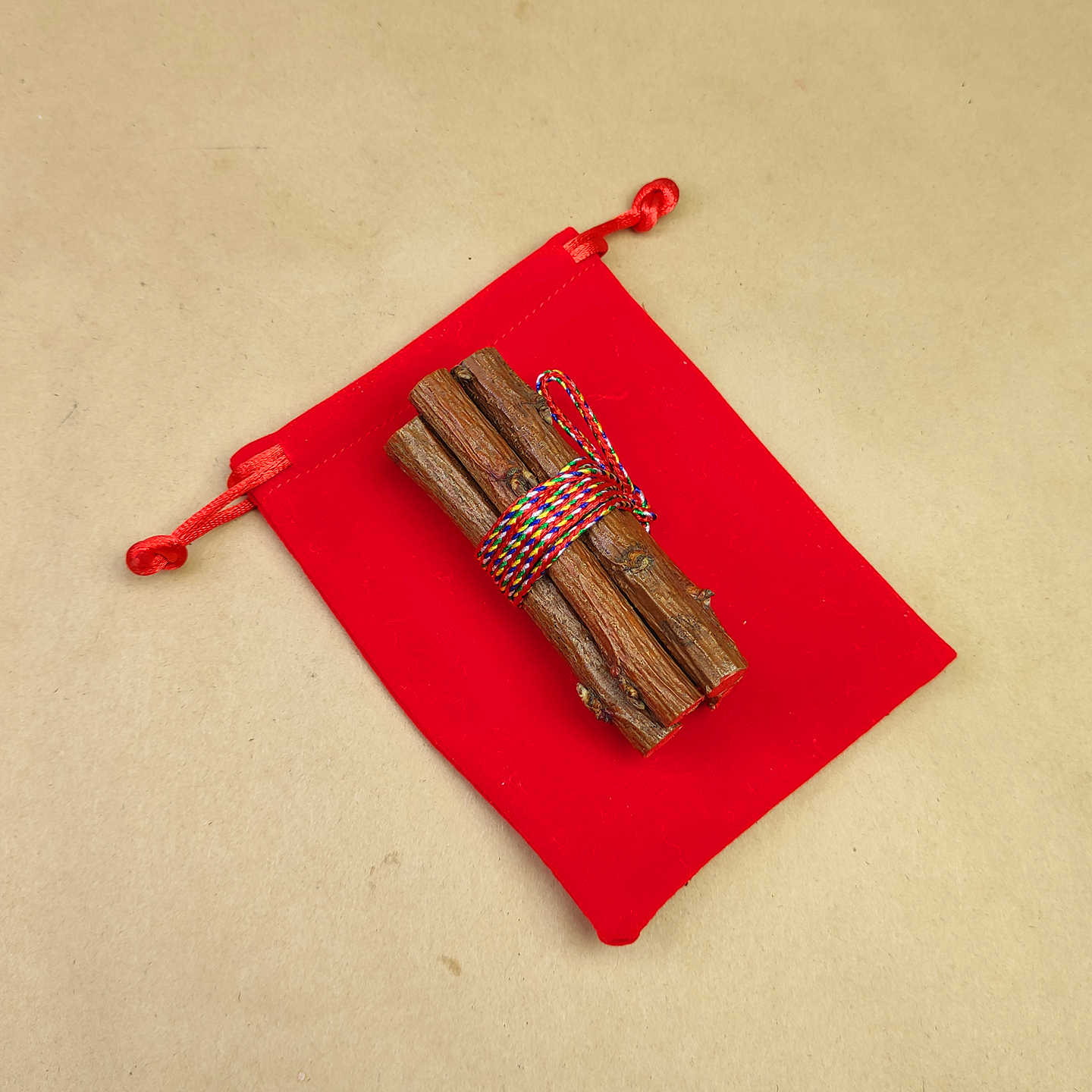 七根七厘米桃木五色线朱砂网红款