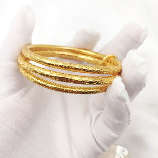 Carolina Herrera个性时尚设计全圈logo三个一套手镯厚24k金