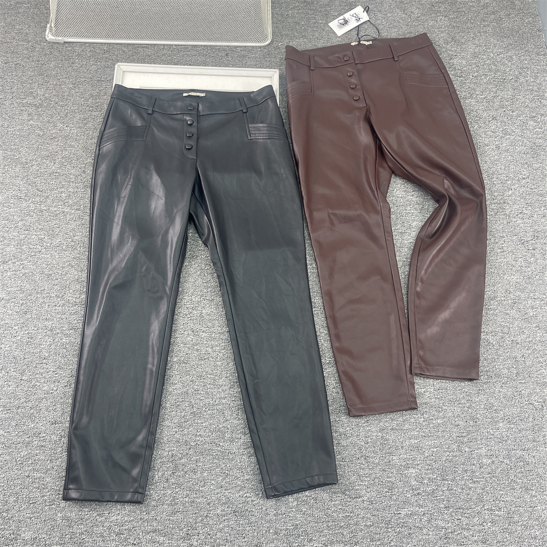 常规腰欧美包扣大码PU长裤