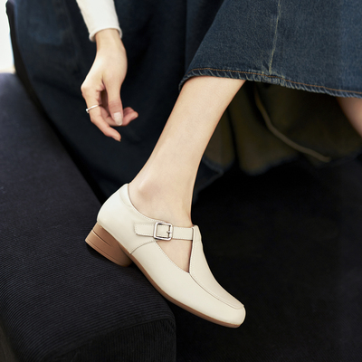宽楦软底里外全皮款式百搭单鞋