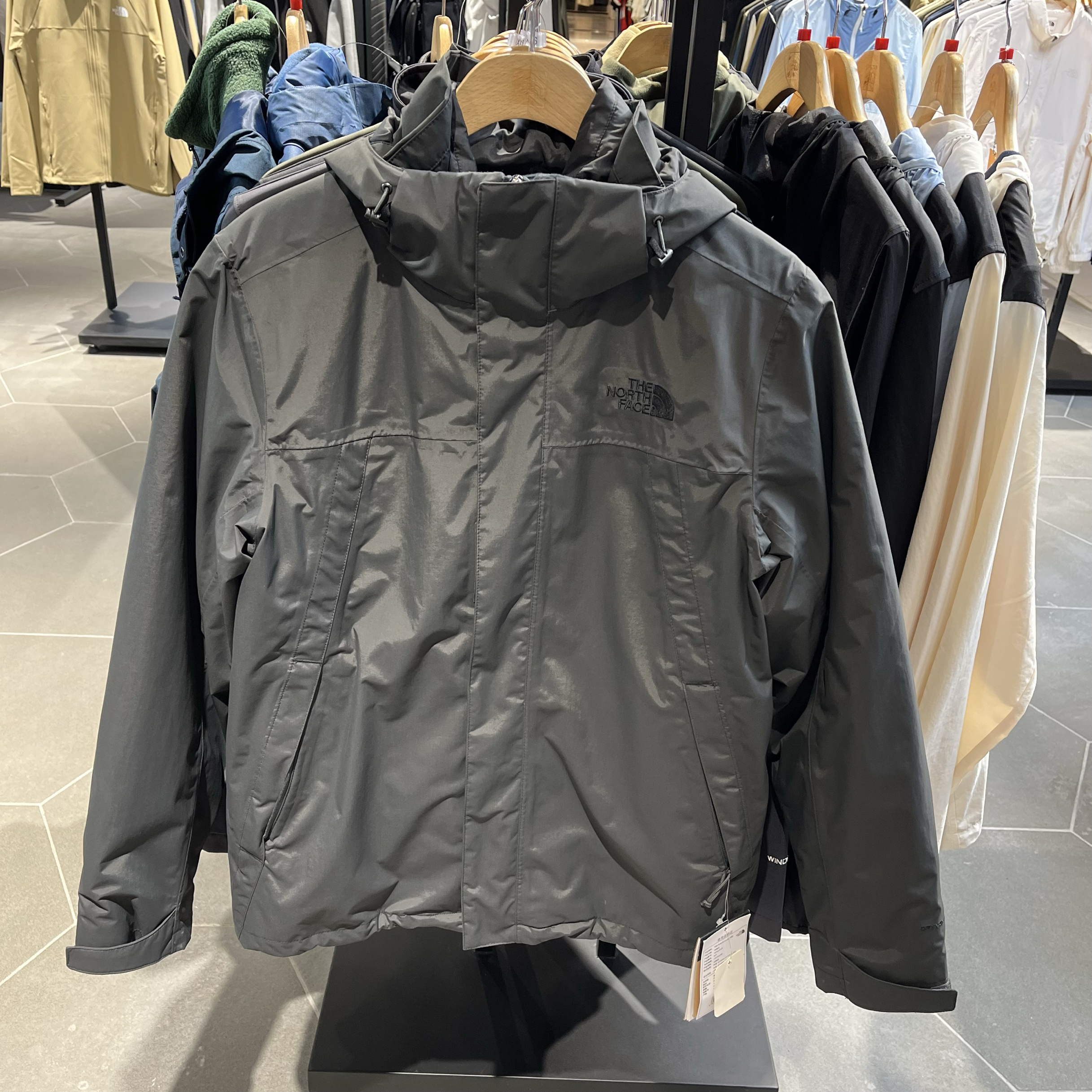 TheNorthFace北面秋冬新款男户外羽绒内胆两件套三合一冲锋衣81QS