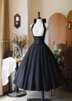 【 Forest Ode 】 Forest Wardrobe's original retro fishbone halter skirt is elegant and classic for autumn thumbnail 3