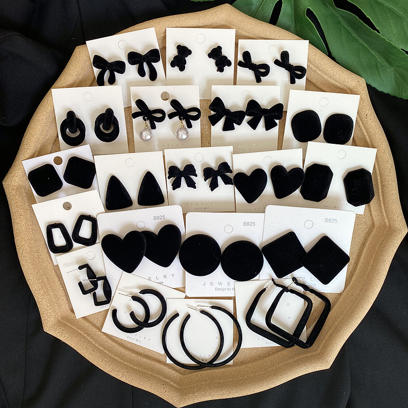 秋冬季新款黑色植绒几何圆圈耳环