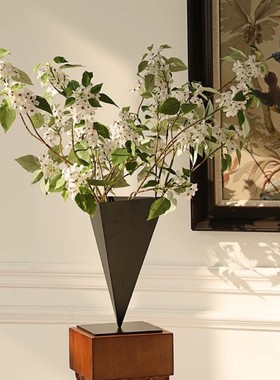 形上三角形铁艺花瓶鲜花水培客厅民宿酒店玄关装饰品插花器摆件