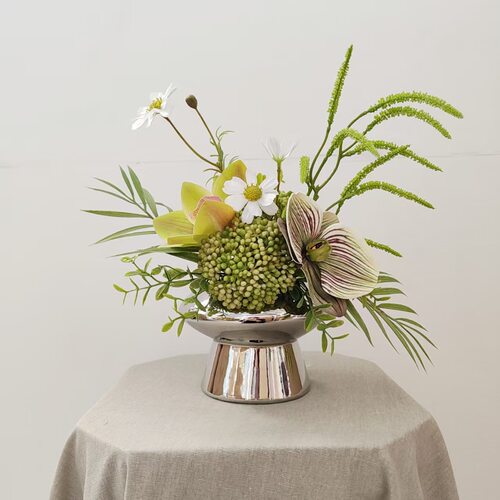 现代仿真假花装饰琉璃花器花艺成品摆件洽谈桌玄关床头柜花艺饰品