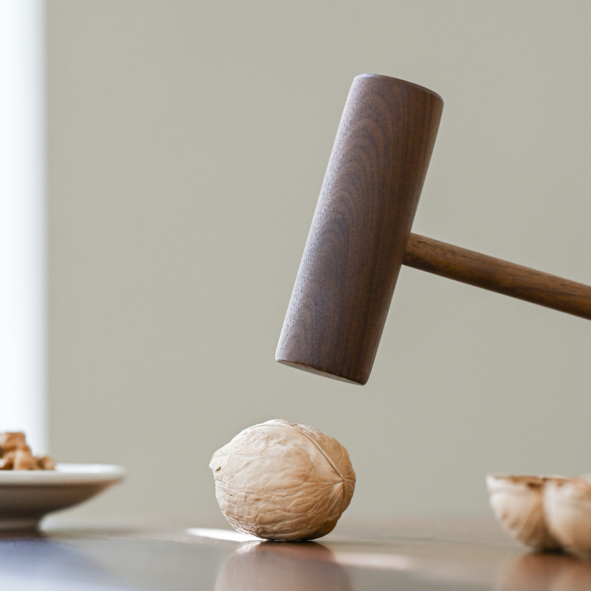 素风黑胡桃实木小木锤养生按摩锤