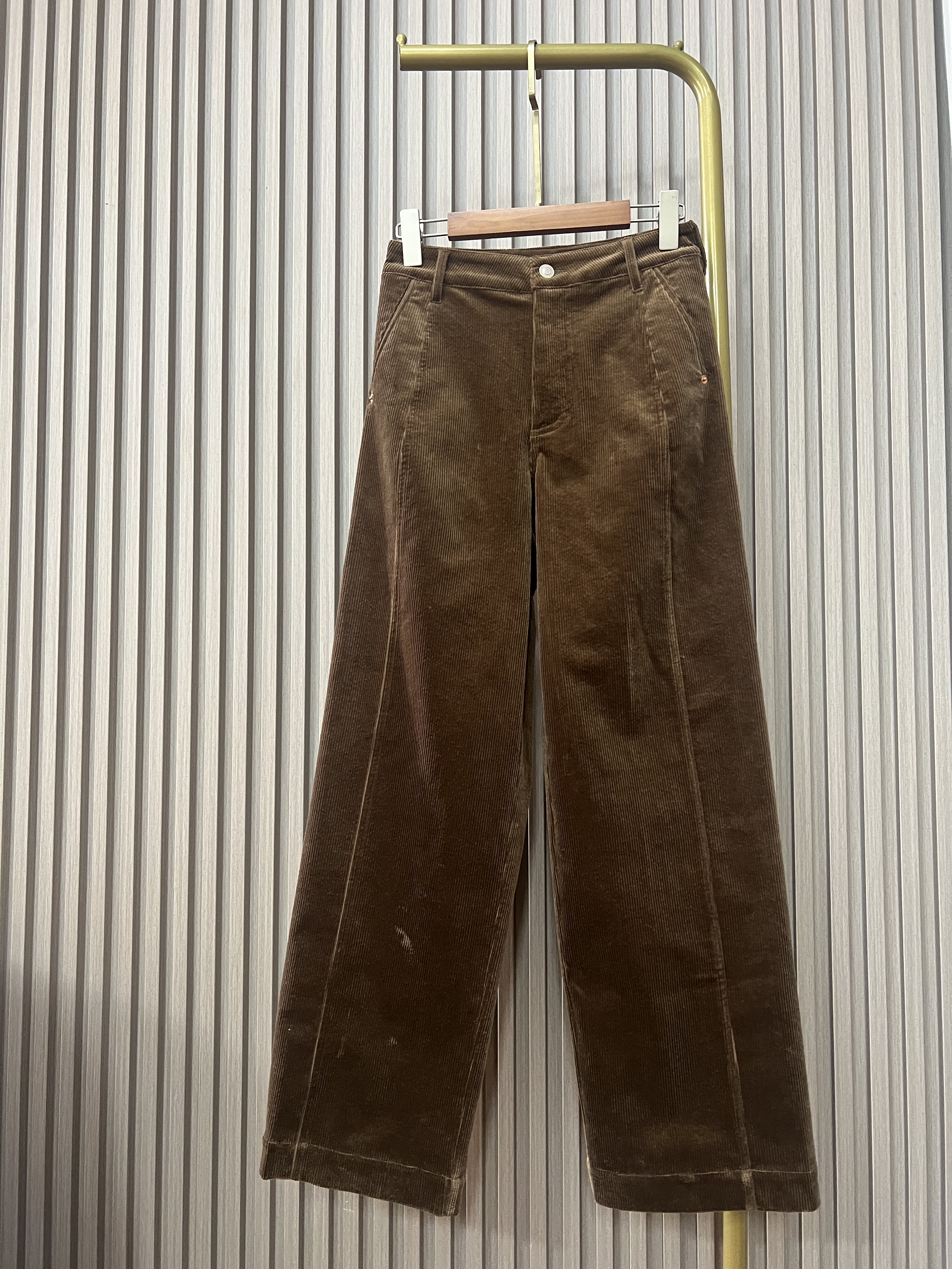 琥珀流光灯芯绒长裤