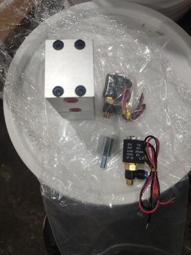 上海强田 QTFLUID 多路阀 DCV100/5-0078  气缸组件 环卫车多路阀