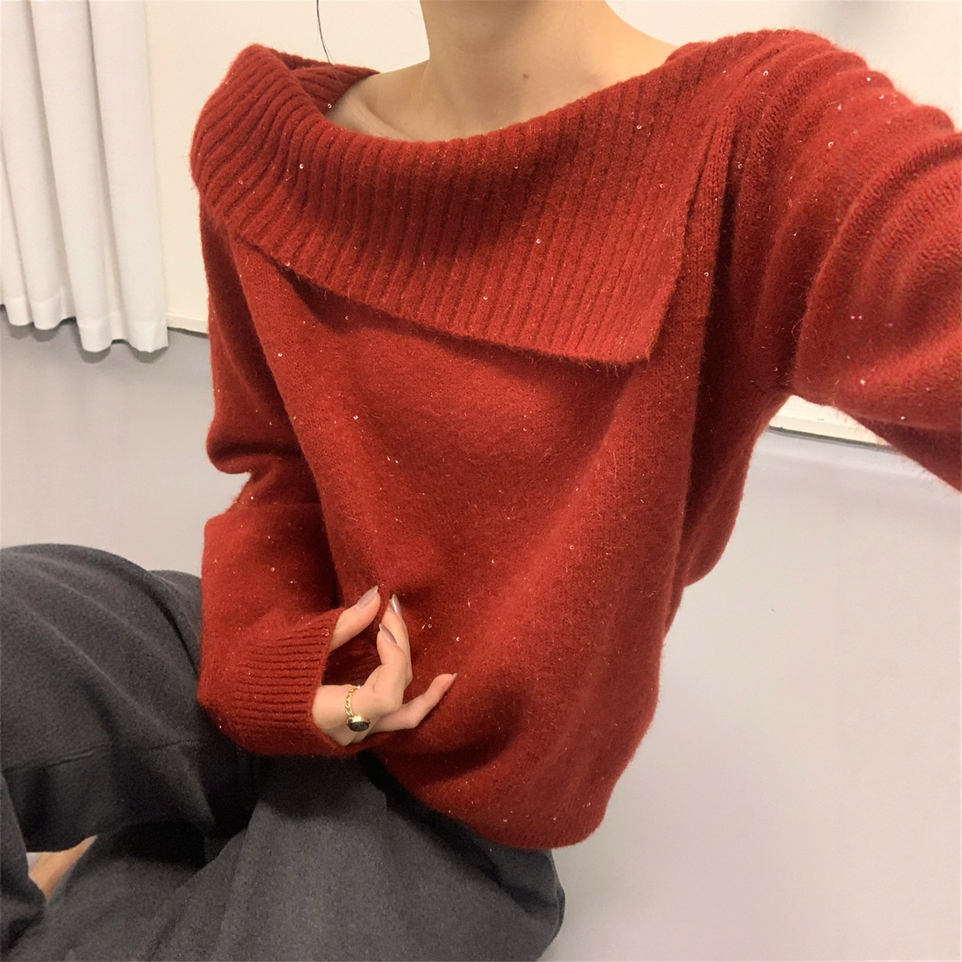 缤典BD正品慵懒风一字肩拉肩针织毛衣女2025冬季亮片显瘦套头衫潮