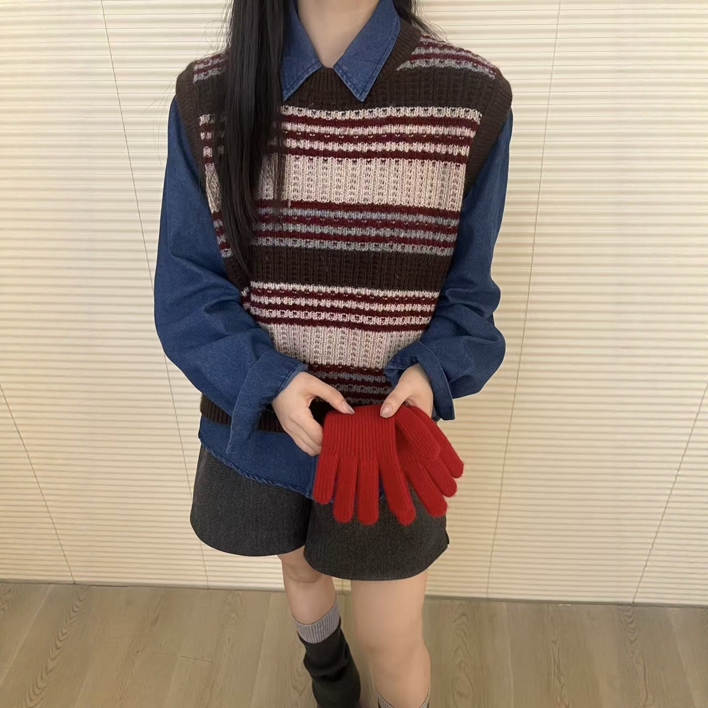 两件套复古风撞色条纹针织背心毛衣女无袖马甲翻领牛仔衬衣衬衫女