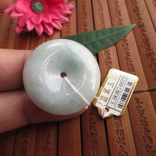 保真30.2mm大个浅绿大平安扣吊坠74622缅甸玉天然A货翡翠玉实拍图