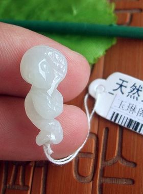 97634玉琳阁翡翠实物拍图缅甸玉天然A货翡翠玉小个款生肖蛇小吊坠
