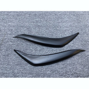 适用于10-13款丰田卡罗拉哑黑树脂改装专用灯眉眼眉大灯装饰贴件