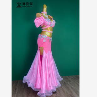 舞姿翼肚皮舞表演出服装女2024新款镶钻文胸长裙宝蓝四件套wzy023