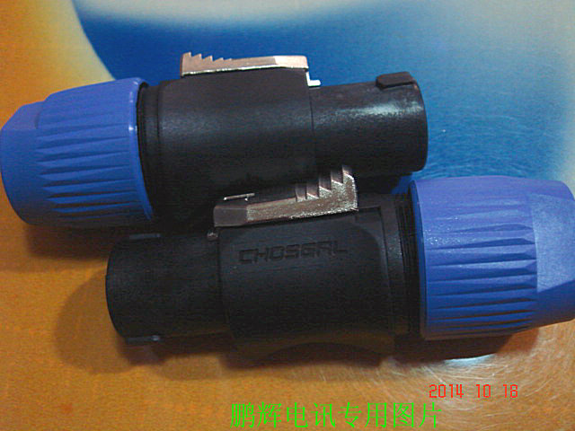 24K镀金插针，触点采用黄铜的精加工，配以良好的表面处理，实现信号的高保真传输；结实的锌和金压铸外壳，精细面处理，尽显产品档次；精巧设计，精密制造，方便使用；被广泛应用于音响 ，灯光，通讯等许多领域。