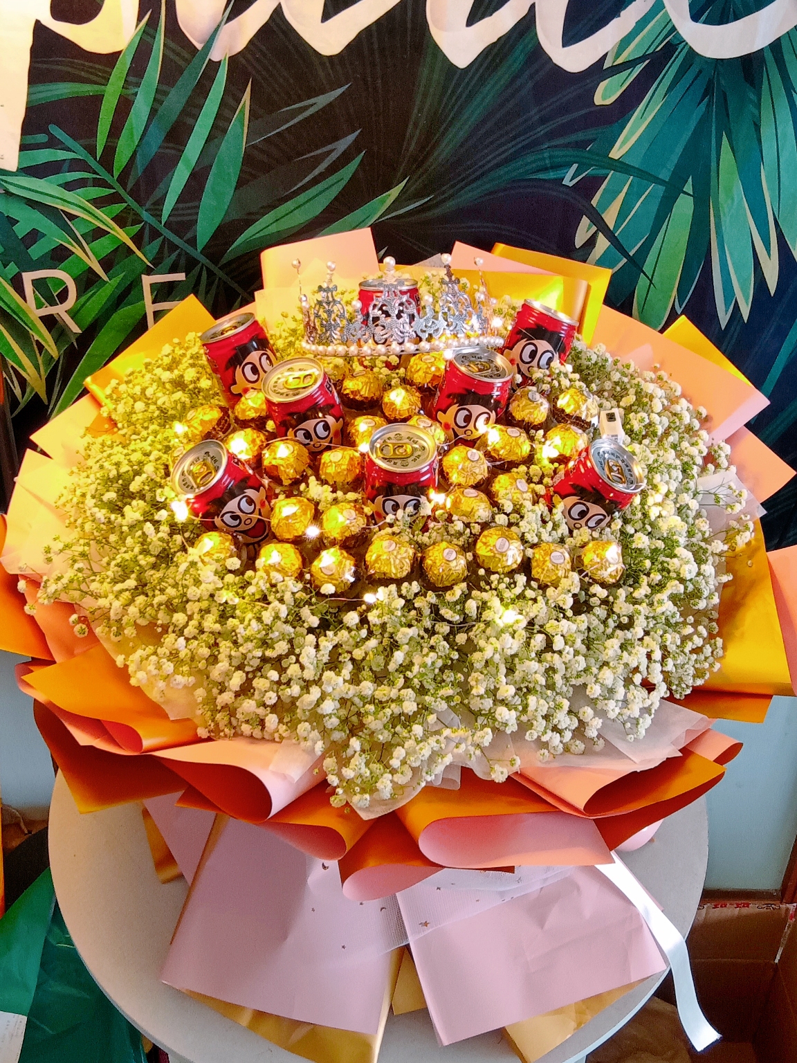 33颗费列罗巧克力＋8罐旺仔牛奶花束生日礼物鲜花重庆同城小时达