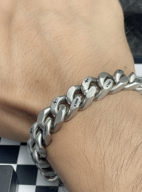 男生古巴手链钛钢磨砂面嘻哈