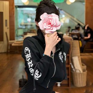 梵文徽章 不退不换 25新款 特惠269 抽绳连帽短卫衣外套 原439