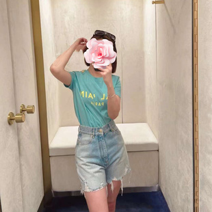 24新款 特惠189 撞色金扣 毛边 不退不换 高腰A摆牛仔短裤 原439