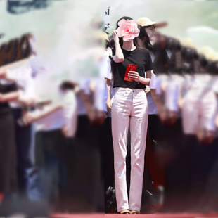 不退不换 原469 特惠209 24新款 娜扎同款D19灰白高腰窄脚牛仔裤