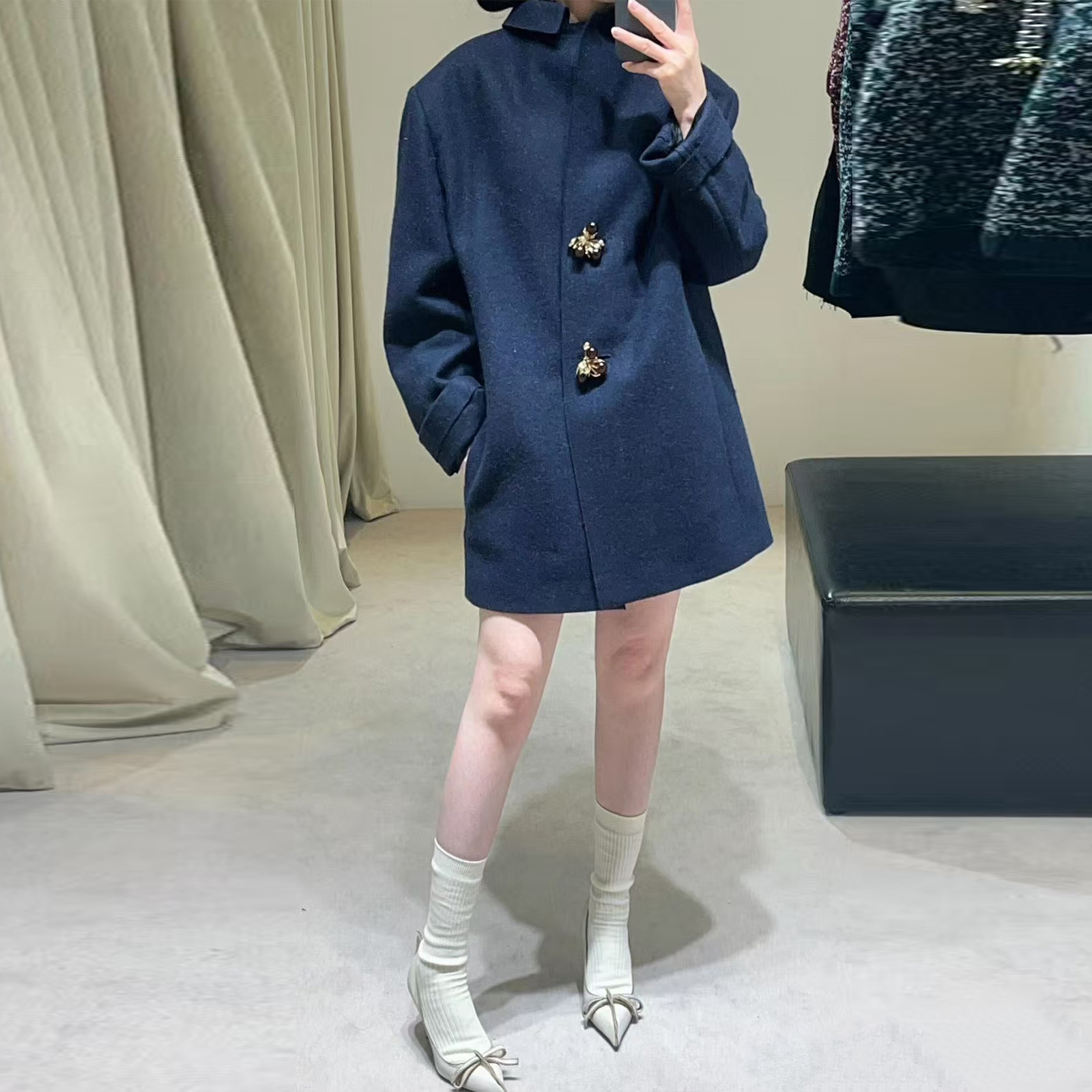 羊毛薄毛呢重工宝石花朵大衣