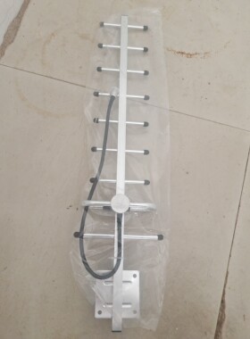 GSM九单元八木定向天线 806-960MHZ手机信号放大器座机室外天线