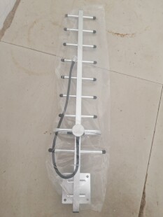 GSM九单元八木定向天线 806-960MHZ手机信号放大器座机室外天线