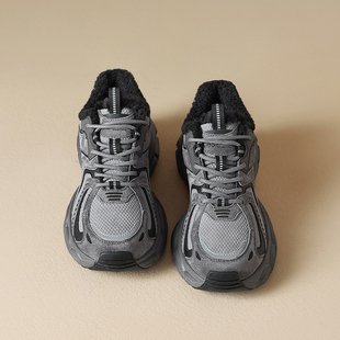 达芙妮加绒老爹鞋女冬季灰色运动鞋2024厚底显脚小加厚保暖雪地靴