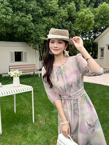 专柜发货2026夏季新款时尚收腰印花连衣裙夏款女装桑蚕丝显瘦裙子