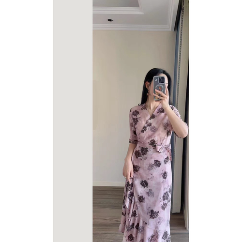 清仓26夏新款桑蚕丝连衣裙女时尚高端中长款V领收腰重磅真丝裙
