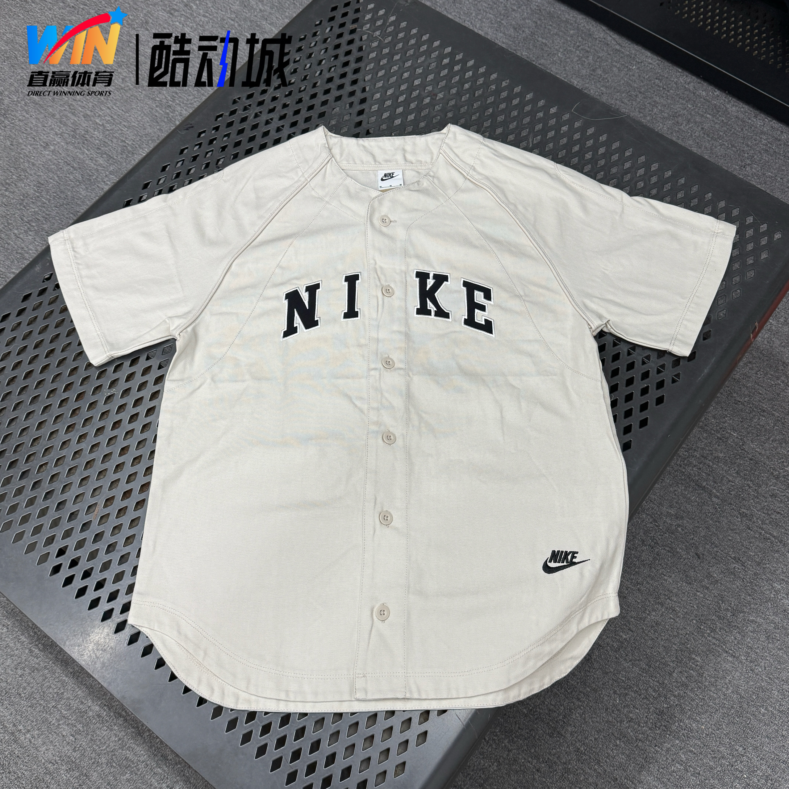 Nike/耐克 男子复古休闲运动宽松工装翻领衬衫短袖T恤FQ7001-104